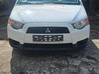 Gebraucht Mitsubishi Colt 75 PS (55 kW) 2011 Weiß Kleinwagen