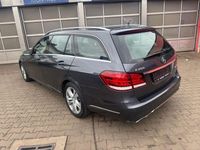 Gebraucht Mercedes E200 136 PS (100 kW) 2015 Grau Kombi