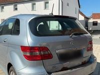 Gebraucht Mercedes B180 109 PS (80 kW) 2008 Braun Van / Kleinbus