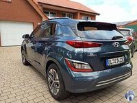 Gebraucht Hyundai Kona Select 100 kW (136 PS) 2022 Teal blue / met SUV