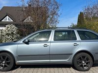 gebraucht Skoda Octavia Combi Ambiente KLIMAAUTOMATIK 1.HAND