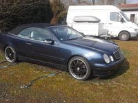 Gebraucht Mercedes CLK230 197 PS (144 kW) 2003 Blau Cabrio