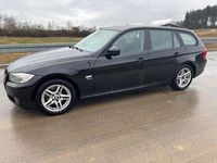 Gebraucht BMW 320 184 PS (135 kW) 2012 Schwarz Kombi