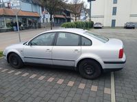 Gebraucht VW Passat 100 PS (73 kW) 1998 Silber Limousine