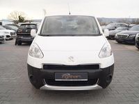 Gebraucht Peugeot TePee Active 98 PS (72 kW) 2013 Weiß Kombi