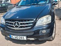 Gebraucht Mercedes ML320 249 PS (183 kW) 2008 Schwarz SUV
