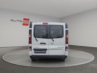 Gebraucht Opel Vivaro 95 PS (69 kW) 2017 Weiß Van / Kleinbus