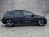 Gebraucht VW Golf VIII Active 150 PS (110 kW) 2022 Deep black perleffekt Limousine