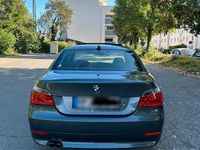 Gebraucht BMW 523 177 PS (130 kW) 2006 Grau Limousine