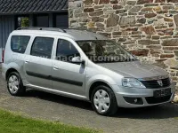 Gebraucht Dacia Logan MCV Lauréate 105 PS (77 kW) 2011 Silber Kombi