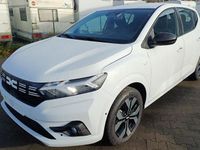 Neu Dacia Sandero Journey 91 PS (66 kW) 2025 Weiß Limousine