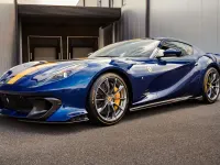 Second-hand Ferrari 812 829 CP (609 kW) 2023 Albastru