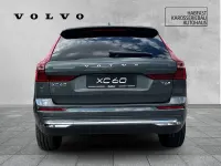 Neu Volvo XC60 Plus 253 PS (186 kW) 2026 Forest lake / metallic SUV