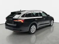 Neu Skoda 105 150 PS (110 kW) 2026 Schwarz Limousine