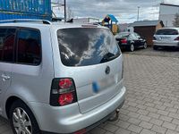 Gebraucht VW Touran 140 PS (102 kW) 2009 Silber Van / Kleinbus