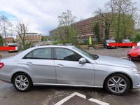 Gebraucht Mercedes E200 Avantgarde 184 PS (135 kW) 2013 Silber Limousine