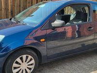 Gebraucht Ford Fiesta 69 PS (50 kW) 2004 Blau Kleinwagen