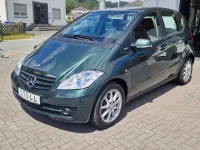 Gebraucht Mercedes A180 Edition 116 PS (85 kW) 2009 Deltagruen  metalliclack Kleinwagen