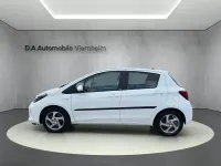 Gebraucht Toyota Yaris Hybrid Edition-S 101 PS (74 kW) 2016 Super (pure) white ii Limousine