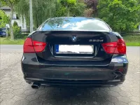 Gebraucht BMW 320 177 PS (130 kW) 2010 Schwarz Limousine