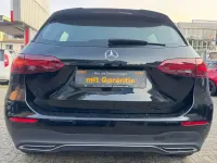 Gebraucht Mercedes B180 136 PS (100 kW) 2023 Schwarz Kleinwagen