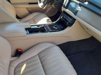 Gebraucht Jaguar XF Pure 200 PS (147 kW) 2018 Beige Limousine
