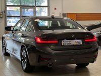 gebraucht BMW 330e Aut/LCProf/ParkSys/AG+/DAProf/KeyLess/Hi-Fi