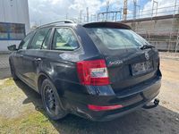 Gebraucht Skoda Octavia 140 PS (102 kW) 2015 Schwarz Kleinwagen