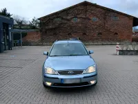 Gebraucht Ford Mondeo 125 PS (91 kW) 2005 Blau Kombi
