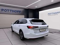 Neu Skoda Superb Selection 150 PS (110 kW) 2026 Kristallweiß uni Kombi