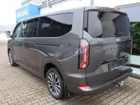 Neu Ford Tourneo Titanium 150 PS (110 kW) 2025 Magnetic grau Van / Kleinbus
