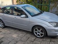 Gebraucht Ford Focus ST 173 PS (127 kW) 2004 Silber Limousine