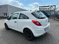 Gebraucht Opel Corsa 80 PS (58 kW) 2009 Weiß Kleinwagen