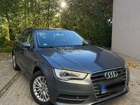 Gebraucht Audi A3 Comfort 150 PS (110 kW) 2015 Grau Kombi