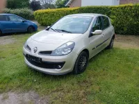Gebraucht Renault Clio II Initiale 111 PS (81 kW) 2006 Gold Limousine