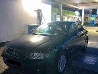 Gebraucht Audi A4 131 PS (96 kW) 2004 Schwarz Kombi