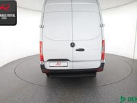 Używany Mercedes Sprinter 170 KM (125 kW) 2021 Srebrny Van