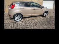 Gebraucht Ford Fiesta 101 PS (74 kW) 2016 Beige Limousine