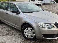 Gebraucht Skoda Octavia Active 110 PS (80 kW) 2015 Braun Kleinwagen