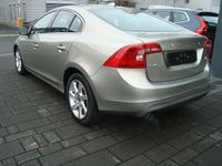 Gebraucht Volvo S60 Momentum 114 PS (83 kW) 2015 Limousine