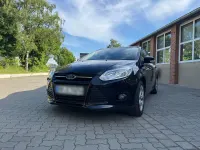 Gebraucht Ford Focus 105 PS (77 kW) 2011 Schwarz Kombi