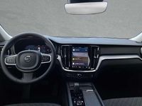 Gebraucht Volvo V60 145 PS (106 kW) 2025 Kombi