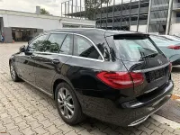 Gebraucht Mercedes C180 Avantgarde 156 PS (114 kW) 2016 Schwarz Kombi