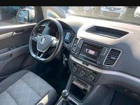 Gebraucht VW Sharan 116 PS (85 kW) 2017 Silber Van / Kleinbus