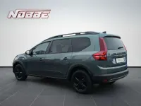 Gebraucht Dacia Jogger Extreme 91 PS (66 kW) 2024 Zedergrün Van / Kleinbus