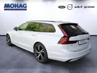 Gebraucht Volvo V90 Plus 350 PS (257 kW) 2023 Weiss Kombi