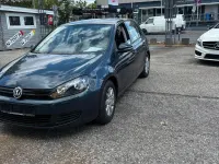 Gebraucht VW Golf VI Trendline 80 PS (58 kW) 2010 Blau Kleinwagen