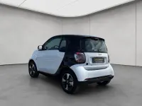 Gebraucht Smart ForTwo Coupé Passion 60 kW (82 PS) 2024 Schwarz Coupé
