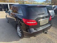 Gebraucht Mercedes B250 211 PS (155 kW) 2012 Kosmosschwarz Van / Kleinbus