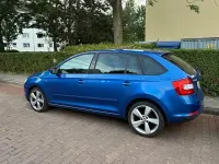 Gebraucht Skoda Rapid Elegance 90 PS (66 kW) 2014 Blau Kleinwagen